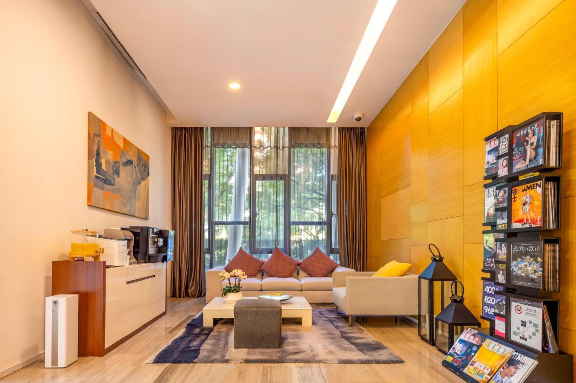 Court Premier Aparthotel Shanghai